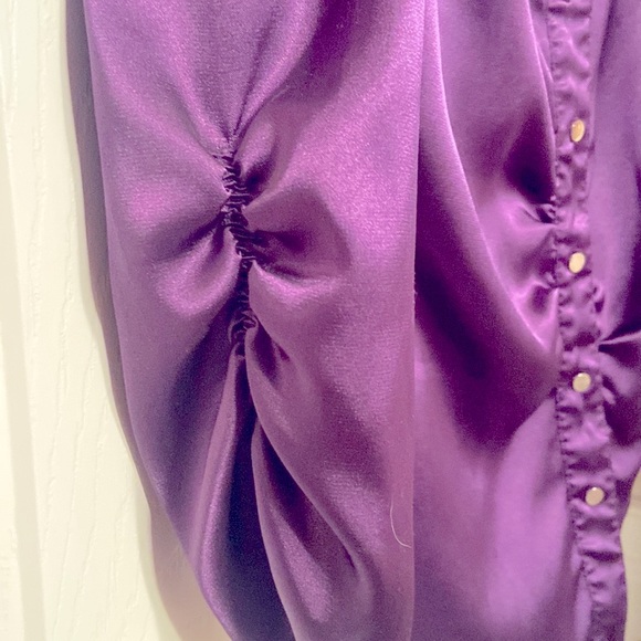 BCBG MaxAzria Shimmery Purple Top - XS - Perfect for Work or Play - Picture 2 of 3